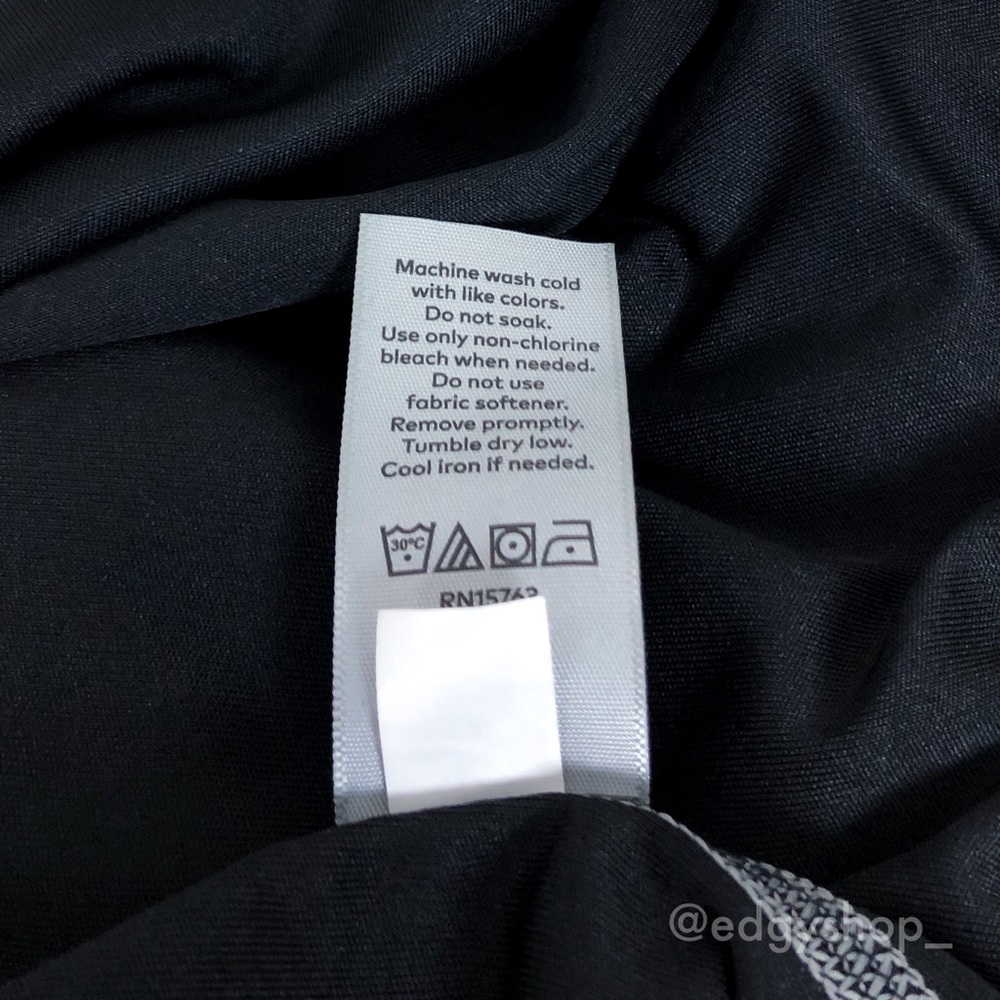 C9 Champion | V-Neck Tech T-Shirt - Picture 6 of 6